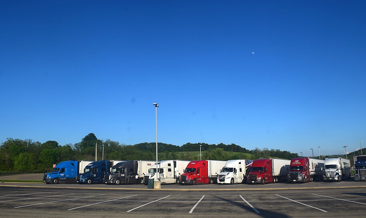 16 Trucking Bankruptcies in a Month: How to Protect Your Paycheck